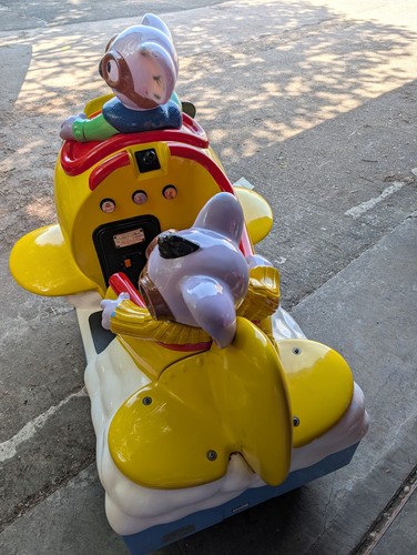 Koala plane coin operated - plane,