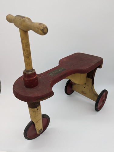Antique kiddie kar ride - kar, on