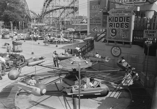 Kiddie rides the - kiddie,